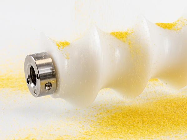 Murtfeldt Original Material ״S״ plus+® white ESD can be used in the food processing industry as it is certified as food-compliant in accordance with the European Union (EU) and the Food and Drug Administration (FDA).